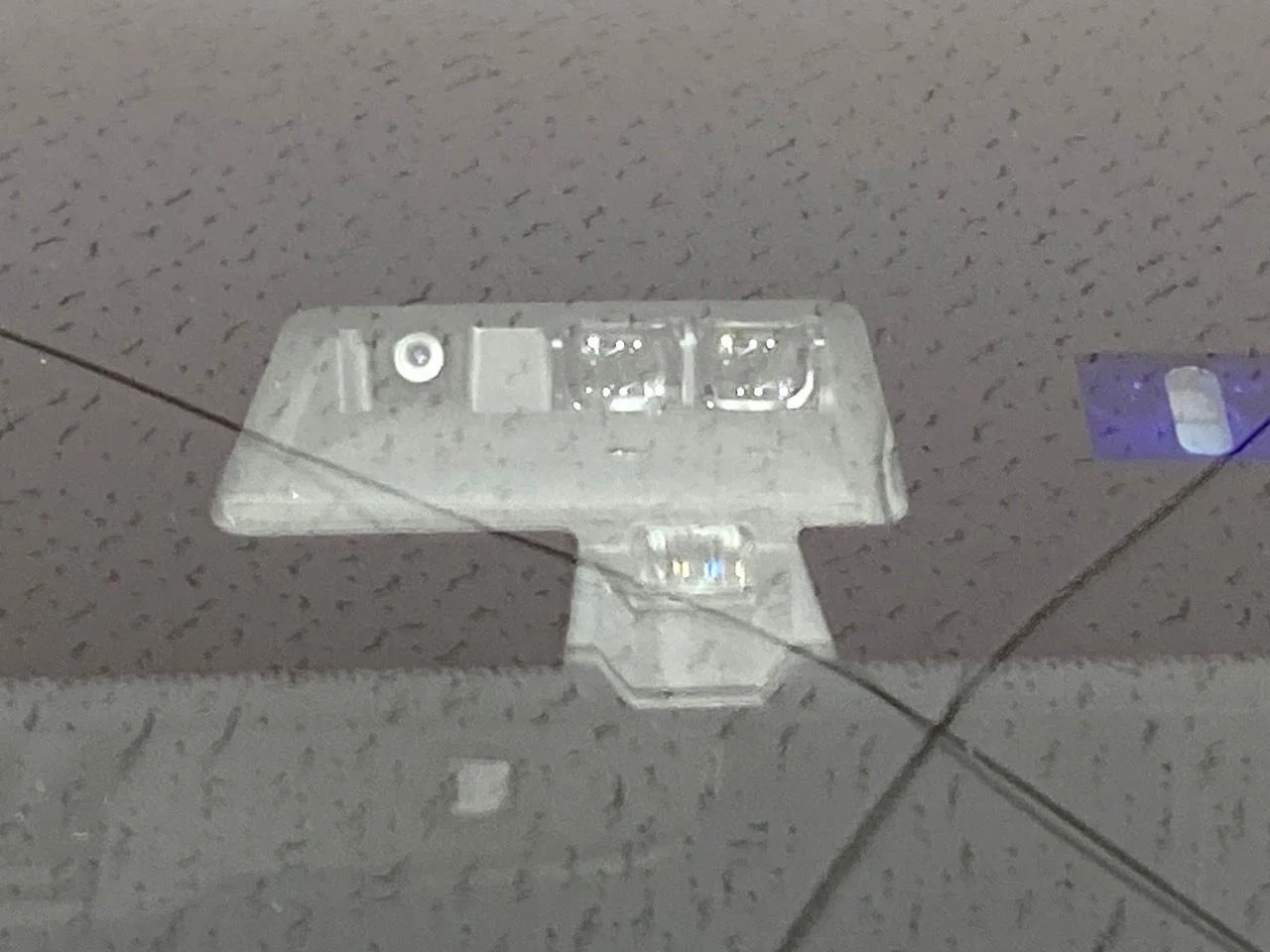 imgi_160_0503419A20251016Q00102