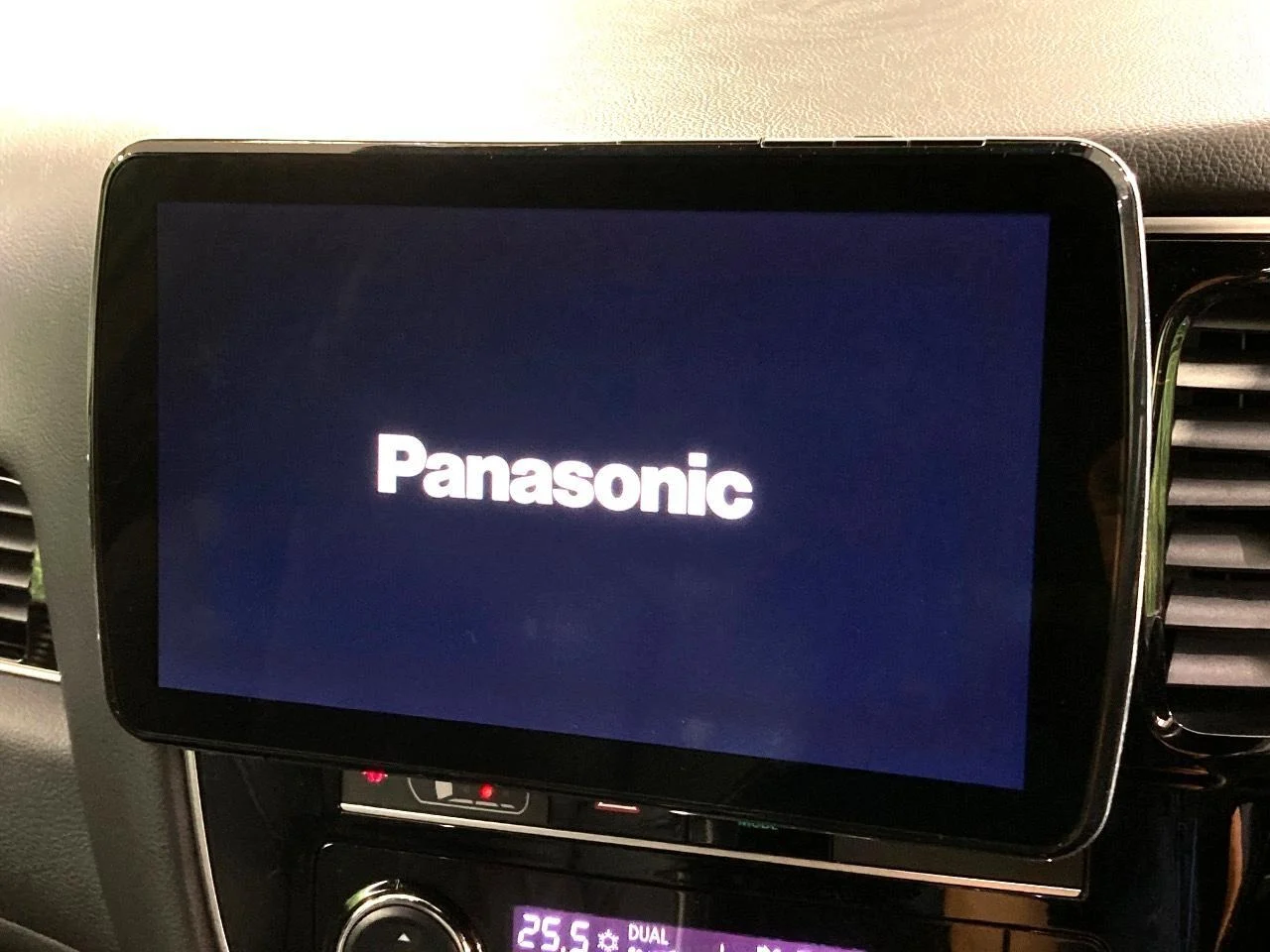 imgi_161_0503419A20251016Q00103