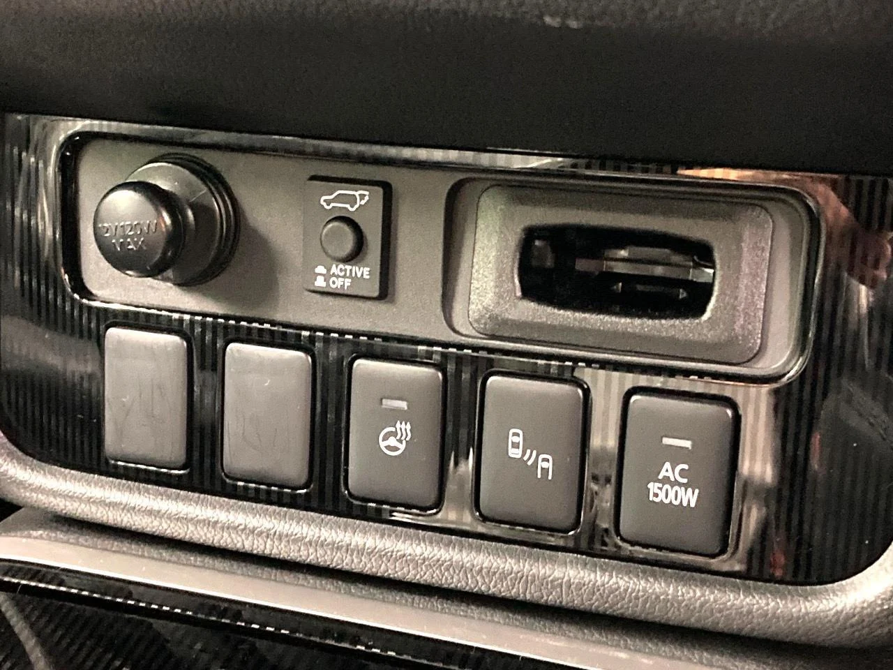 imgi_165_0503419A20251016Q00107