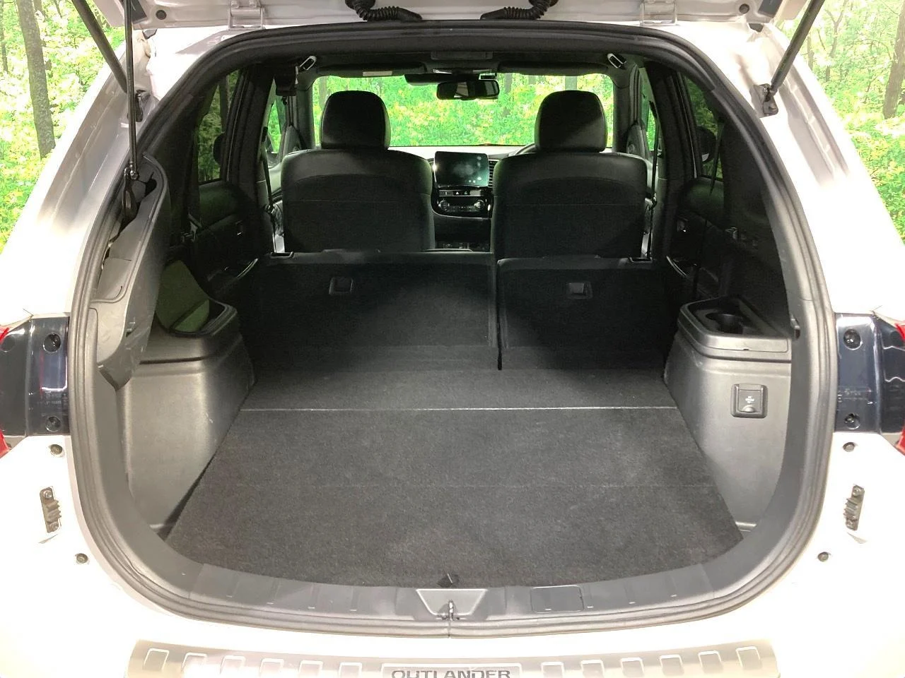 imgi_168_0503419A20251016Q00110