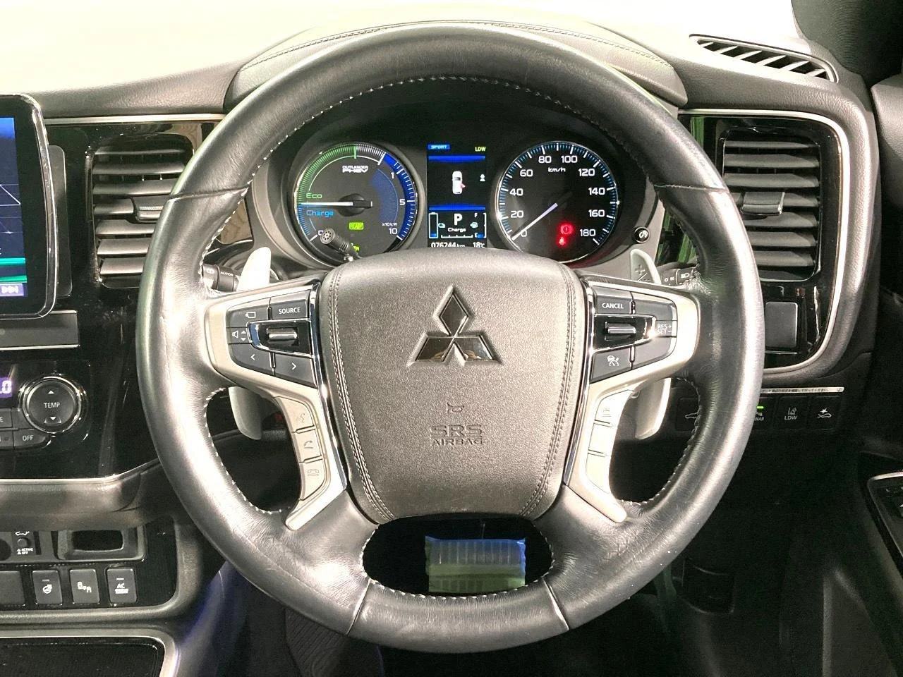 imgi_169_0503419A20251016Q00111