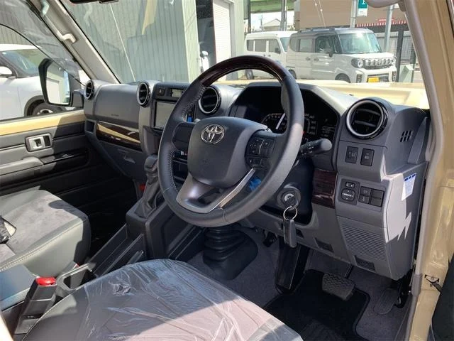 imgi_17_0709162A30250511W00208