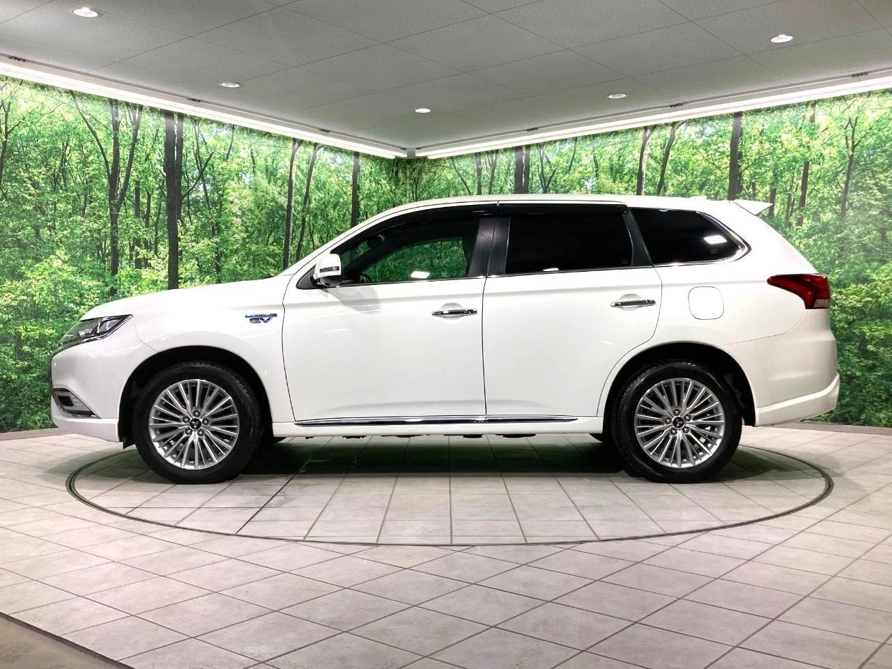 imgi_180_0503419A20251016Q00122