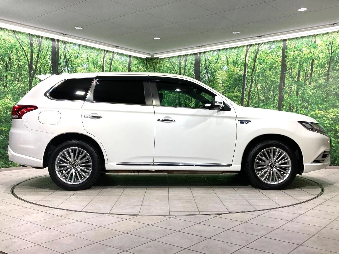 imgi_181_0503419A20251016Q00123