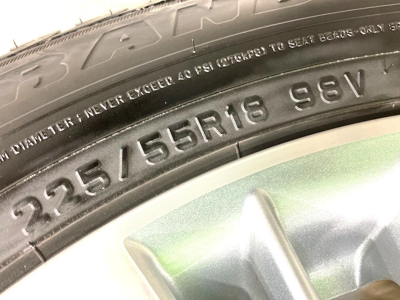 imgi_190_0503419A20251016Q00132