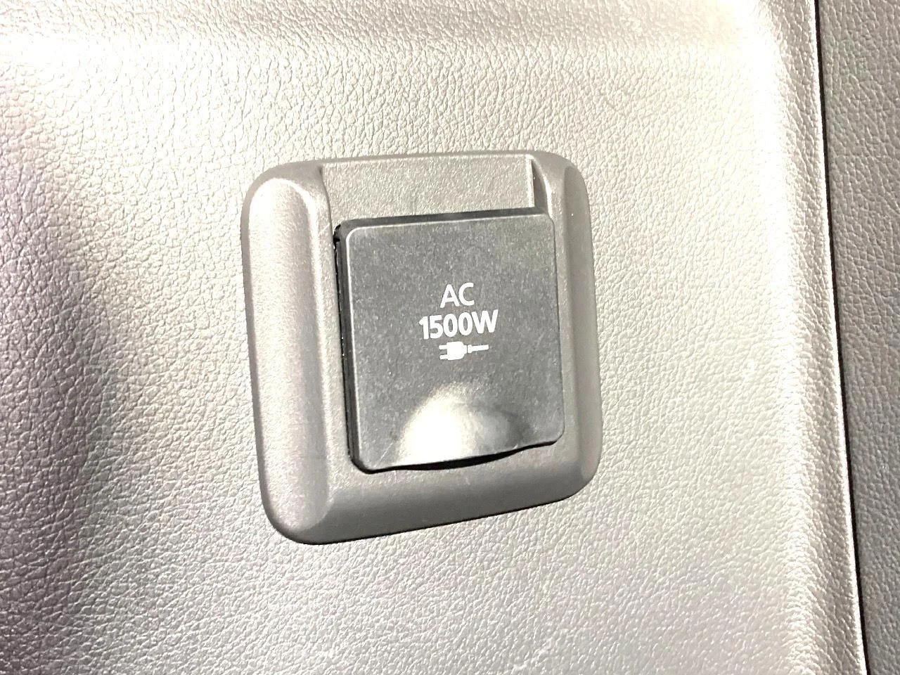 imgi_195_0503419A20251016Q00137