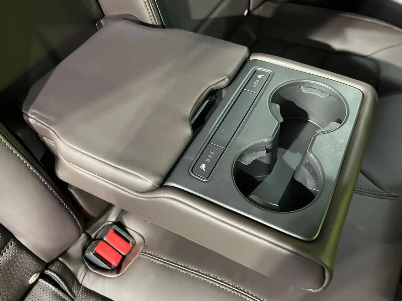 imgi_203_0900354A20250730Q00239