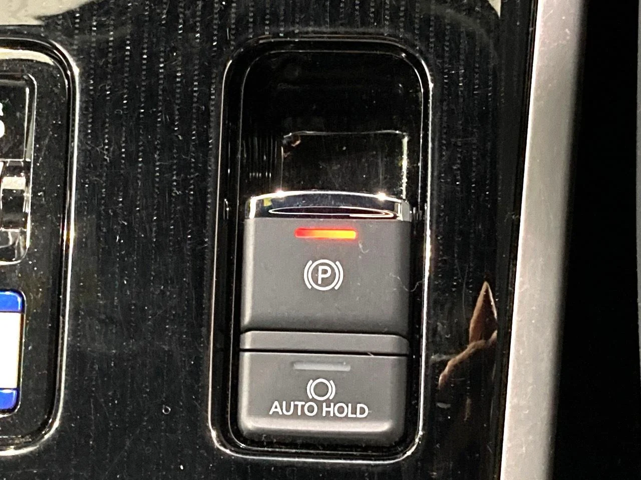 imgi_210_0503419A20251016Q00152