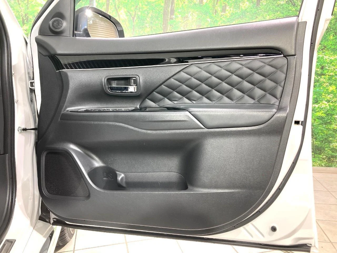 imgi_213_0503419A20251016Q00155