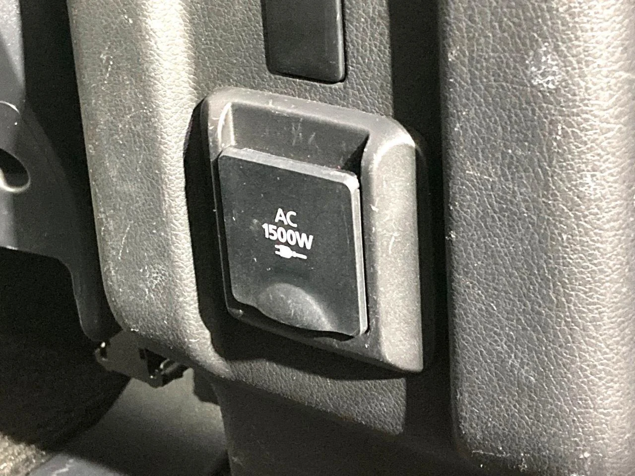 imgi_216_0503419A20251016Q00158