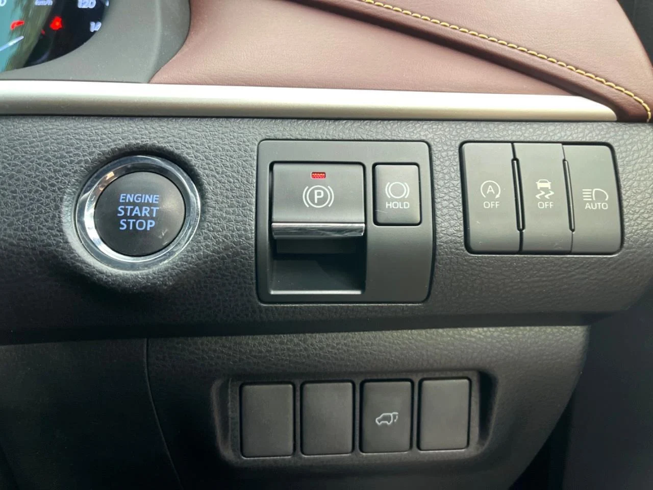 imgi_220_0804280A20250814Q00242