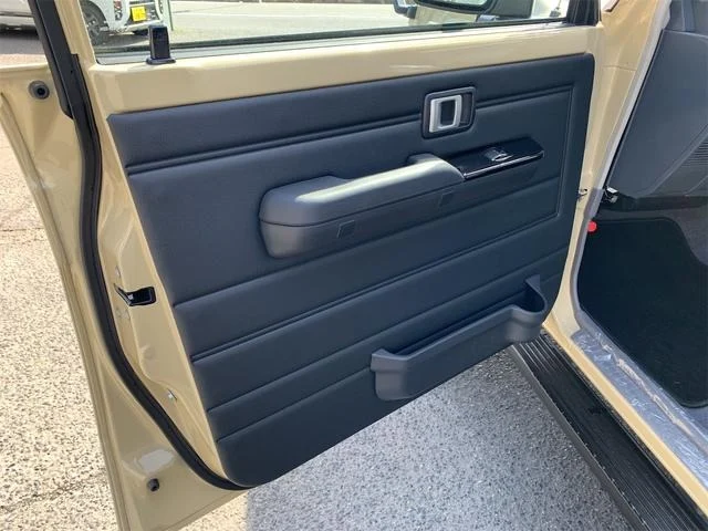 imgi_28_0709162A30250511W00219