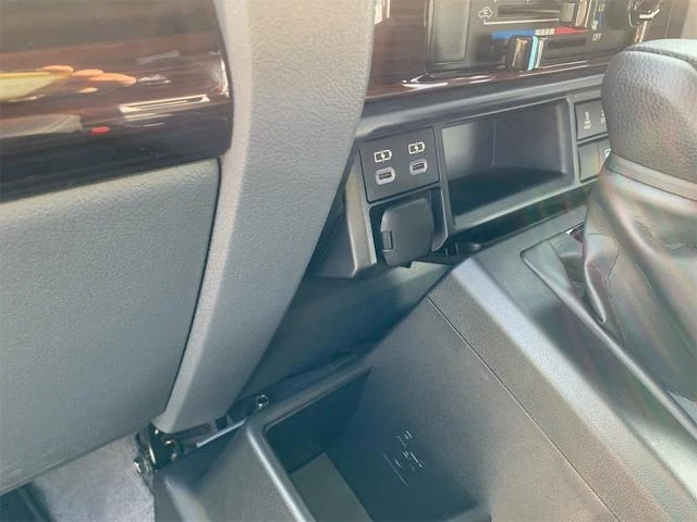 imgi_35_0709162A30250511W00226