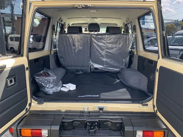 imgi_41_0709162A30250511W00232