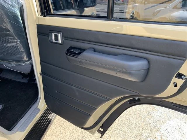 imgi_42_0709162A30250511W00233