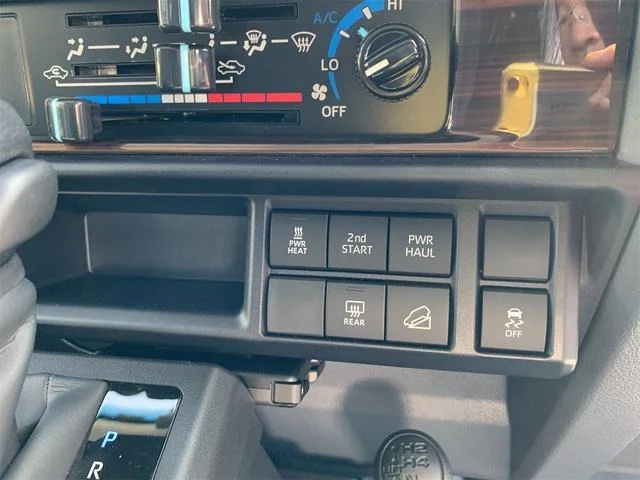 imgi_49_0709162A30250511W00240