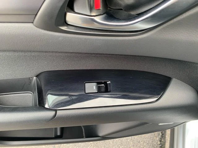 0121176A30250306W00151