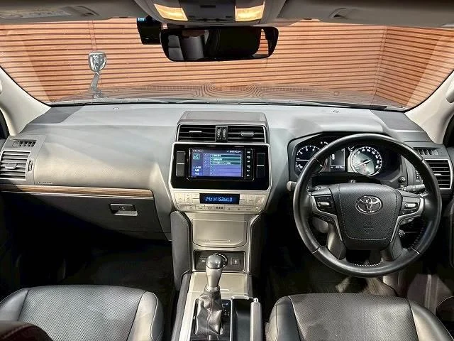 0208369A20251014D00101