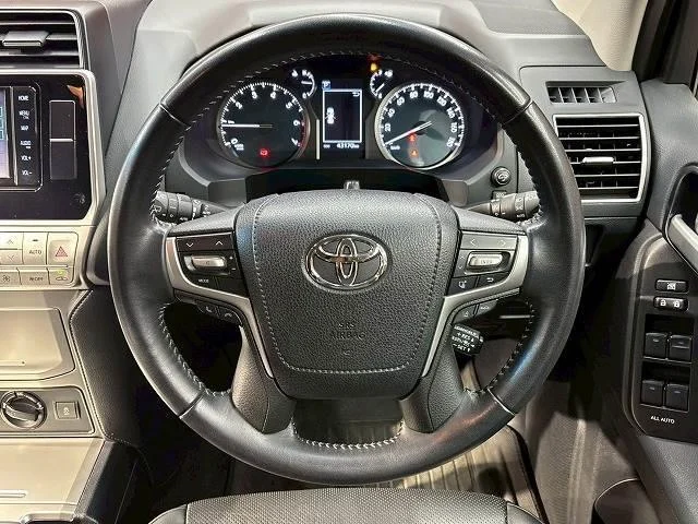 0208369A20251014D00112