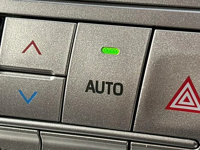 0208369A20251014D00148