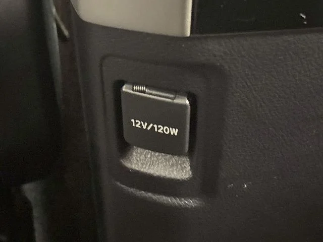 0208369A20251014D00169