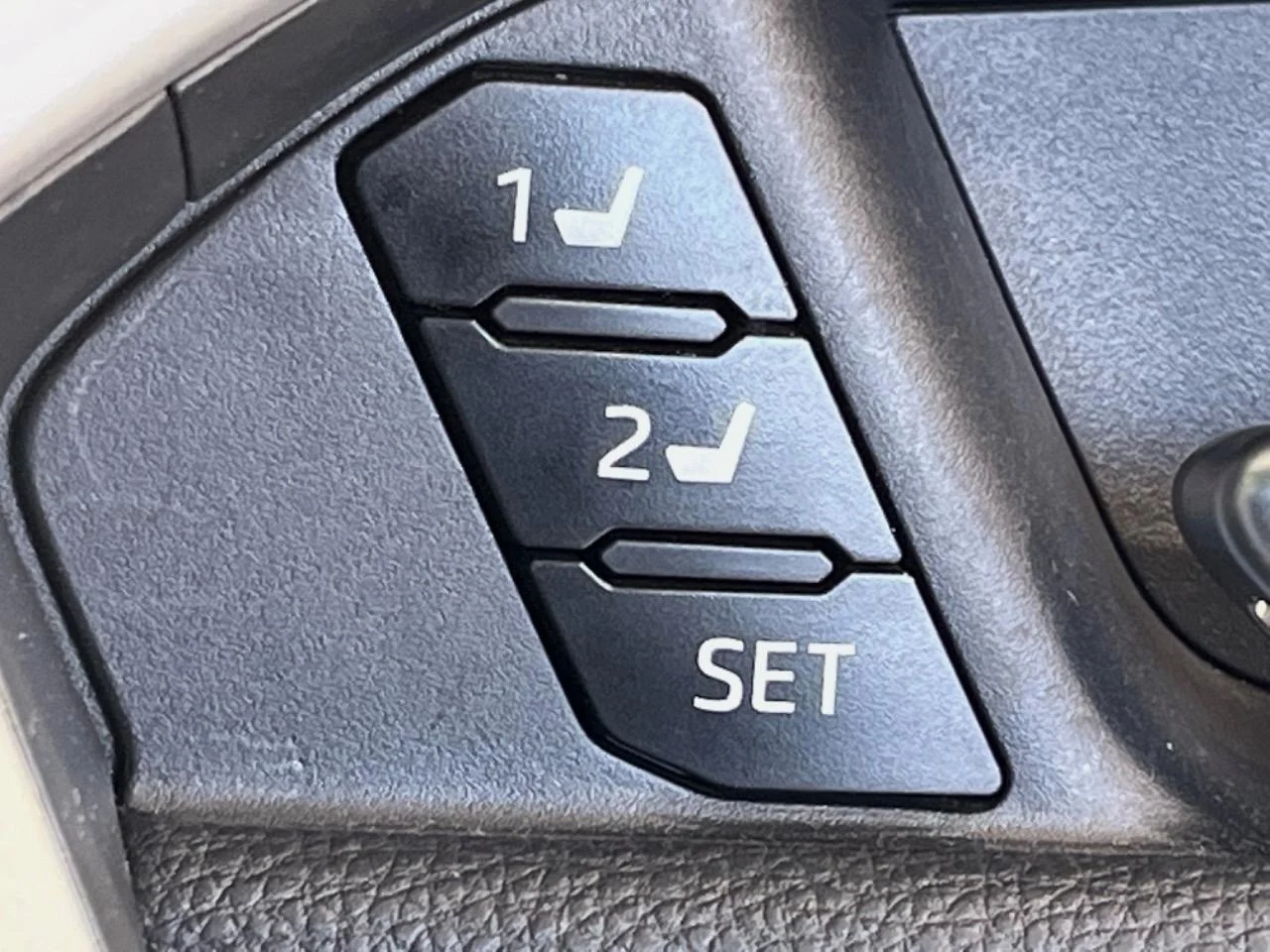 imageye___-_imgi_185_0401948A20250906Q00405