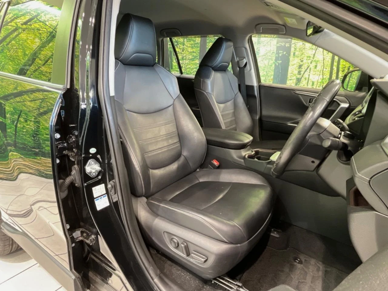 imageye___-_imgi_187_0401948A20250906Q00407