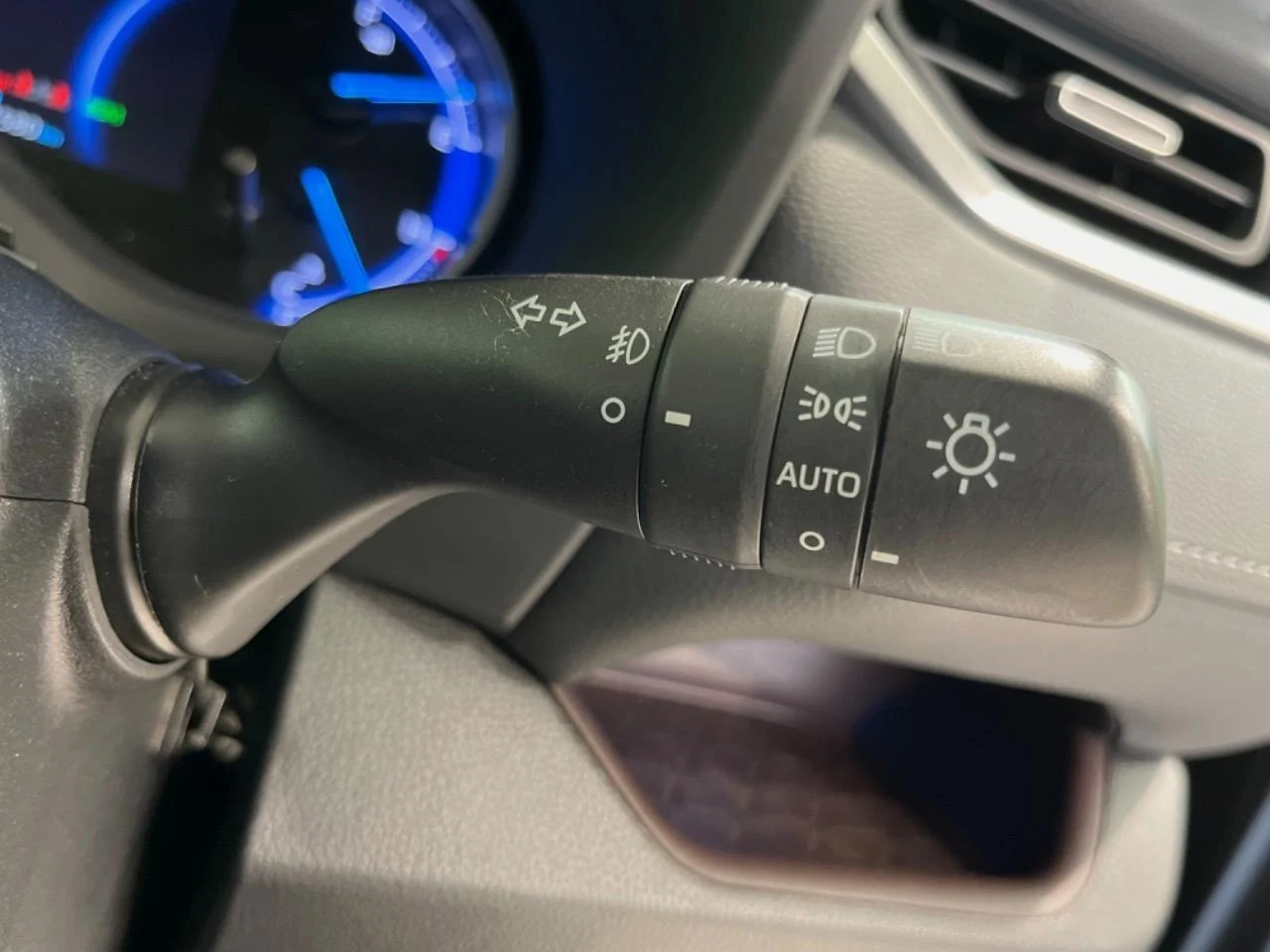 imageye___-_imgi_210_0401948A20250906Q00430