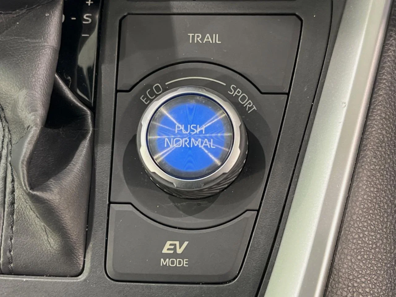 imageye___-_imgi_220_0401948A20250906Q00440