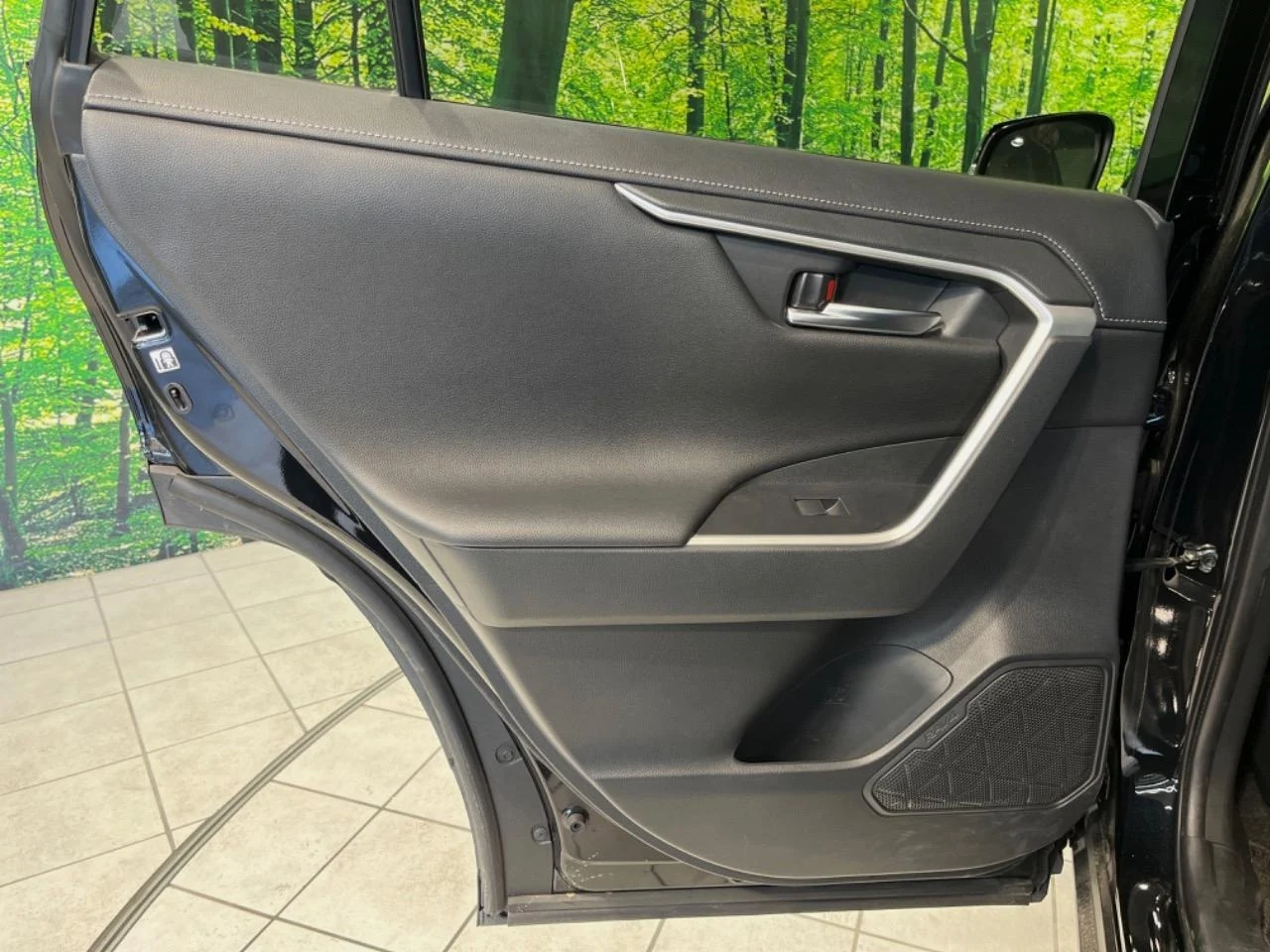 imageye___-_imgi_229_0401948A20250906Q00449