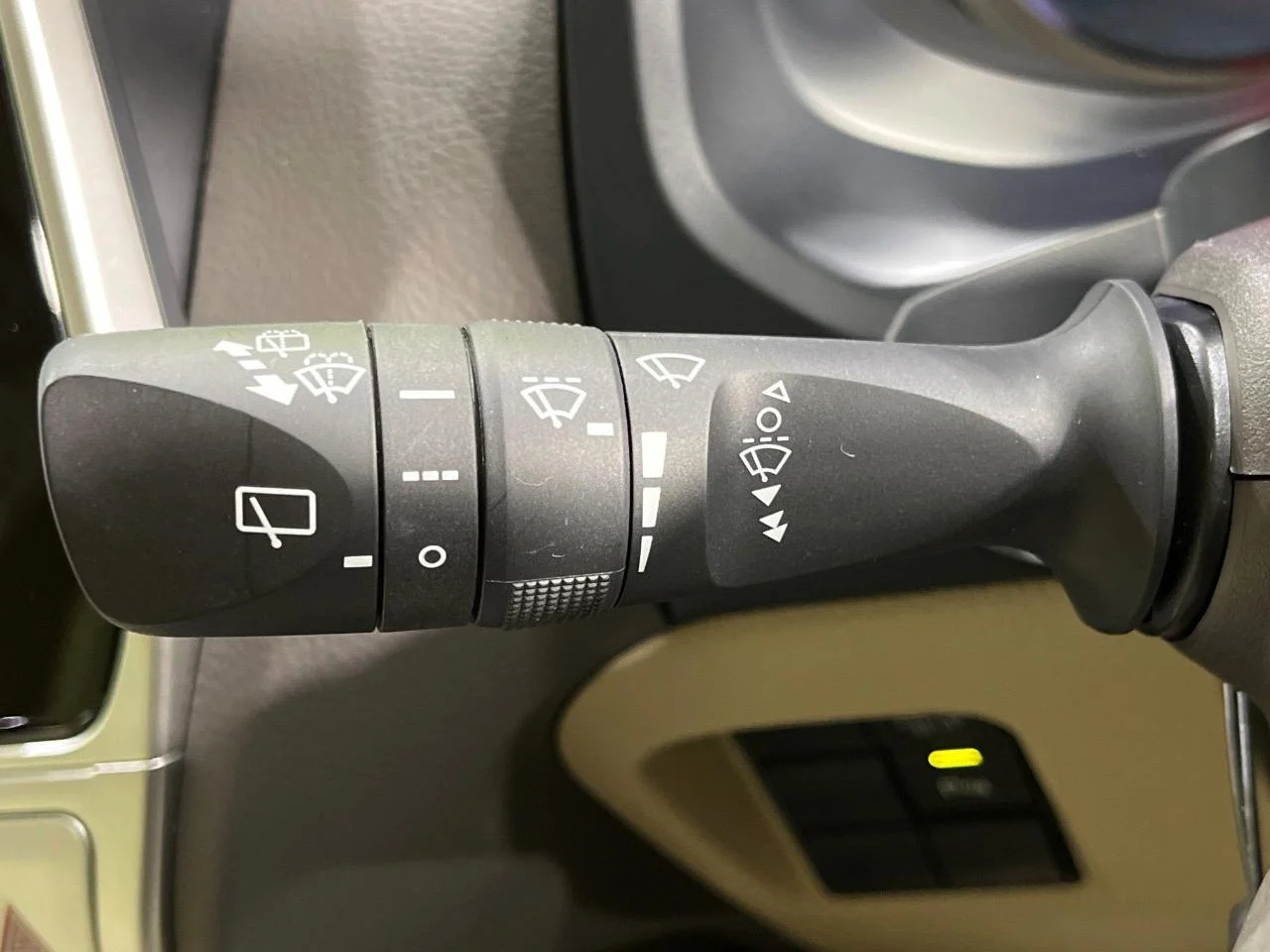 imgi_135_0900358A20251115Q00642