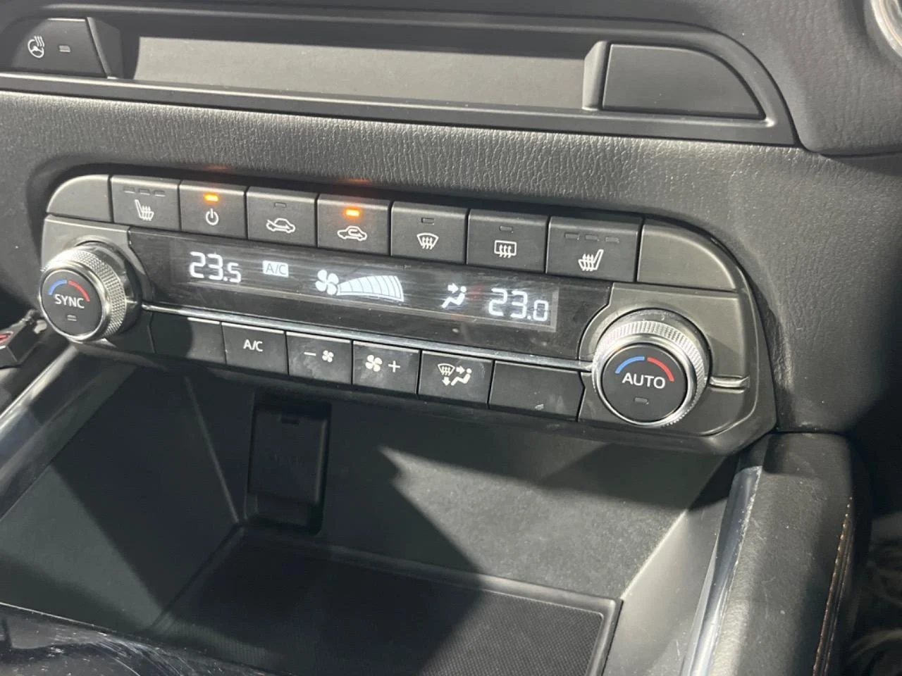 imgi_150_0400383A20251022Q00161