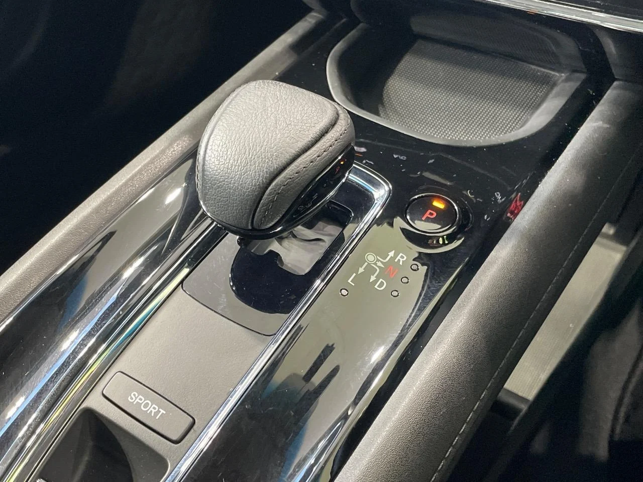 imgi_162_3000587A20251120Q00220