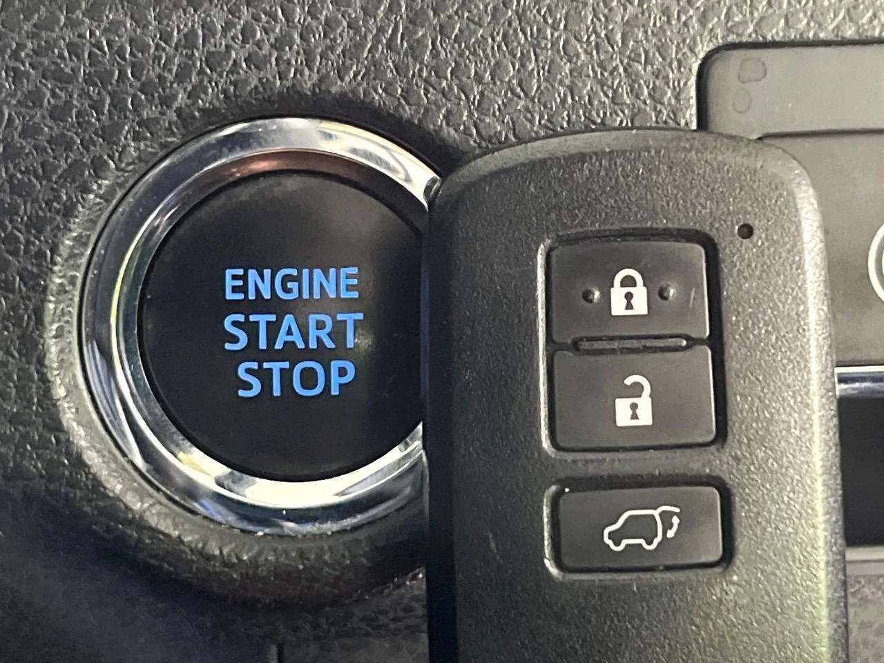 imgi_194_0600536A20251012Q00228