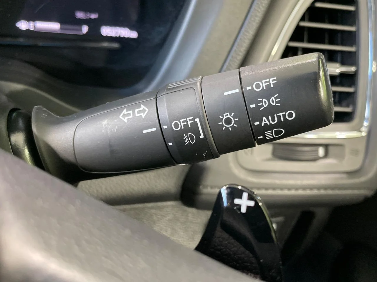 imgi_194_3000587A20251120Q00252