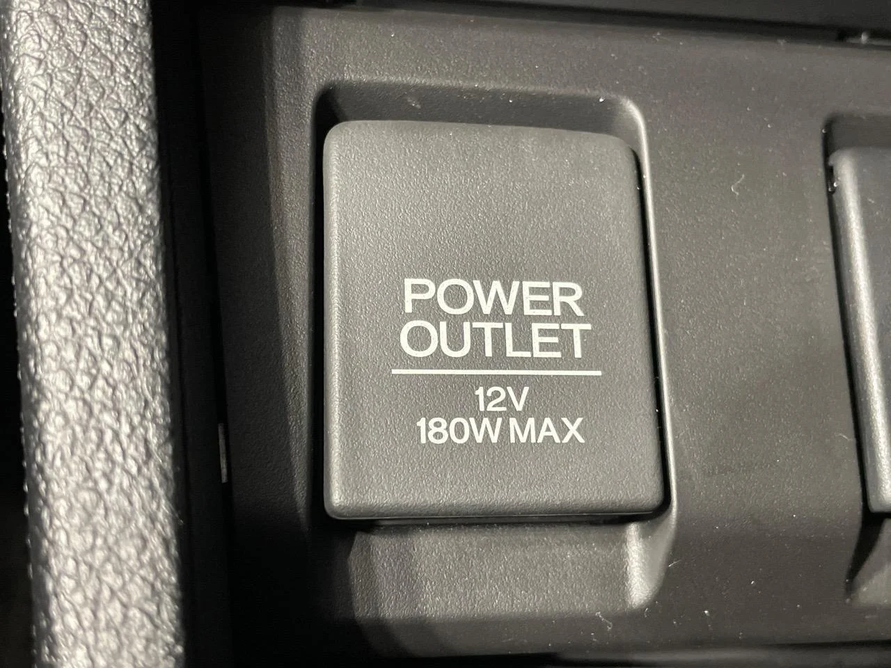 imgi_198_3000587A20251120Q00256