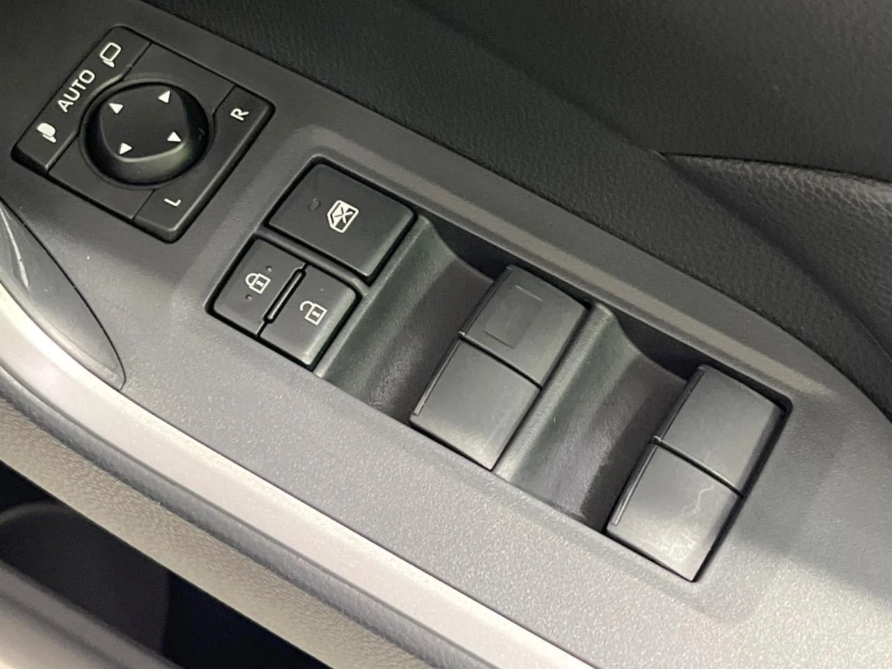 imgi_202_0541461A20251002Q00348