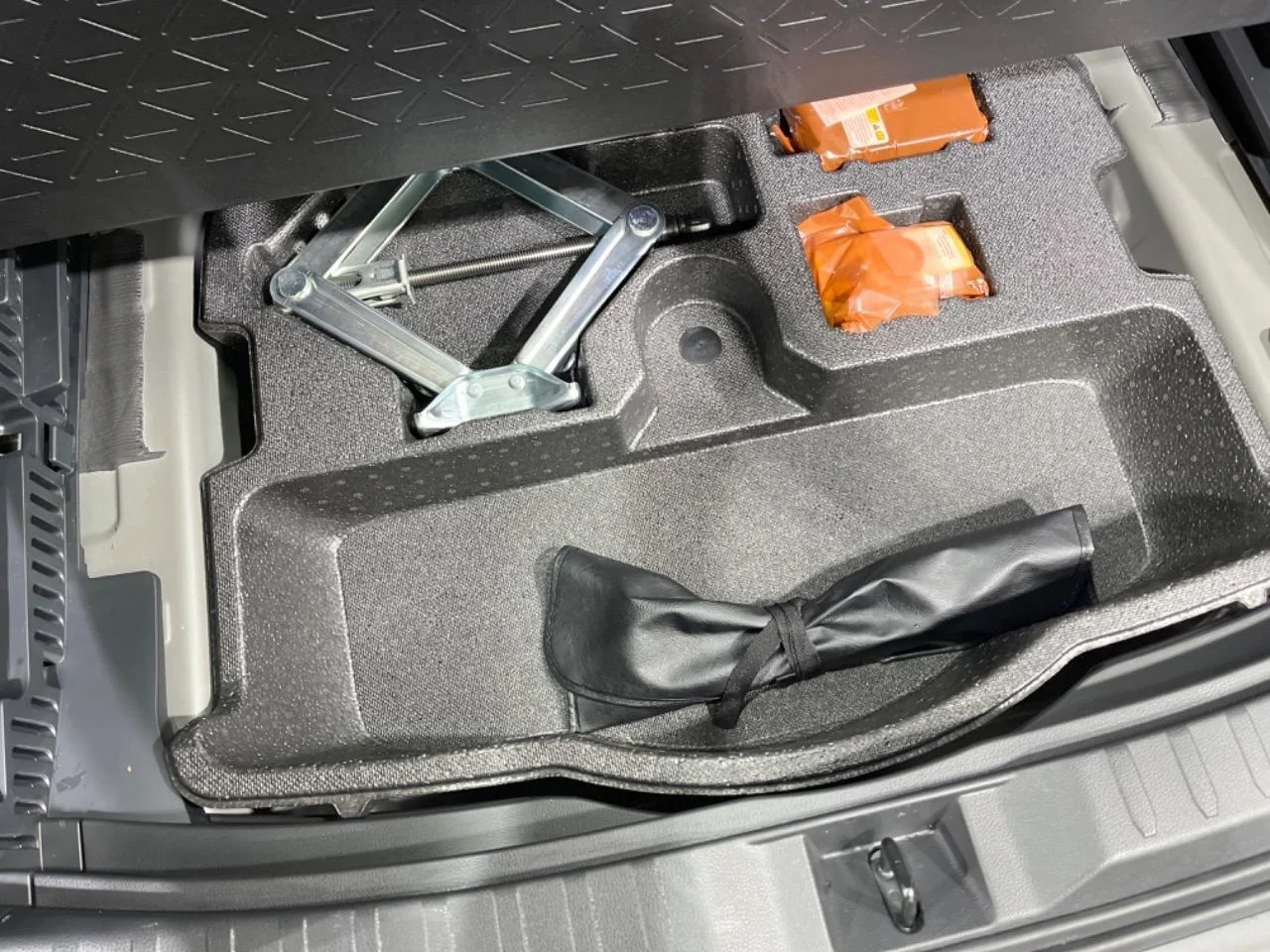 imgi_206_0541461A20251002Q00352