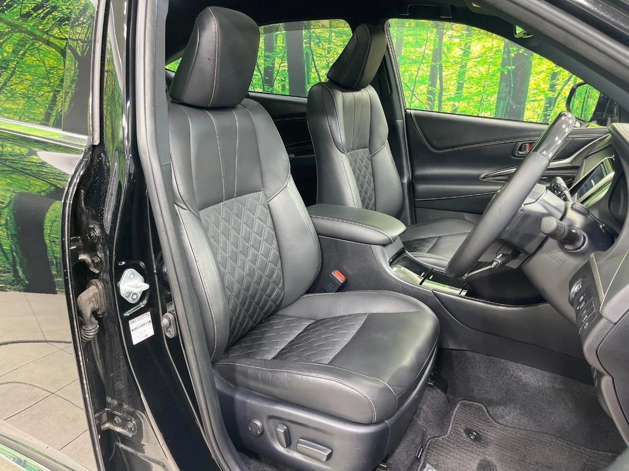 imgi_227_3000343A20251026Q00409