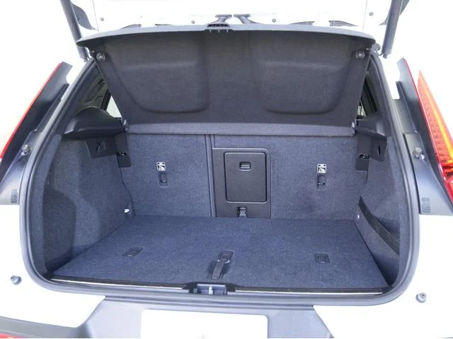 1002529A30251223W00236