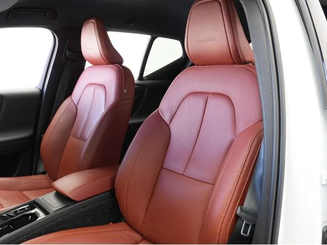 1002529A30251223W00244