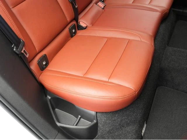 1002529A30251223W00247