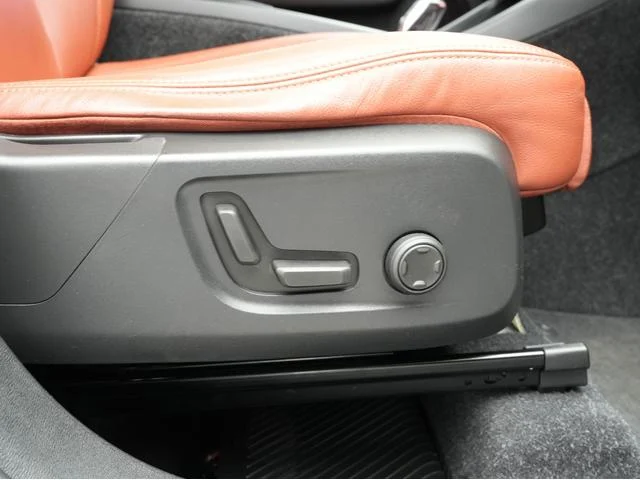 1002529A30251223W00251