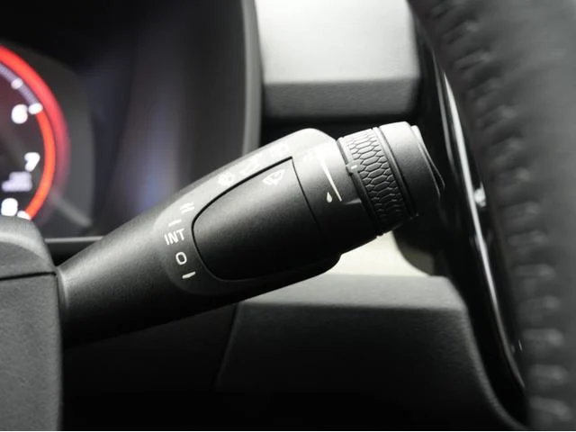 1002529A30251223W00259