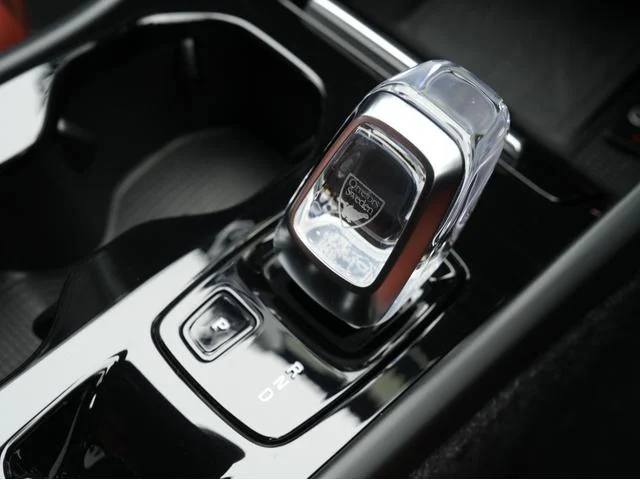 1002529A30251223W00272