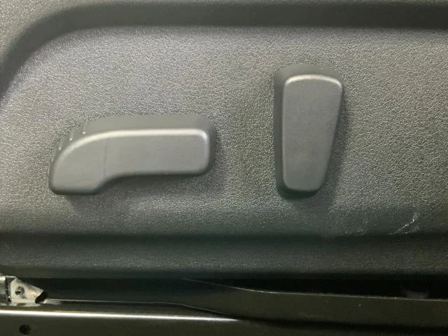 0504839A30251031W00160