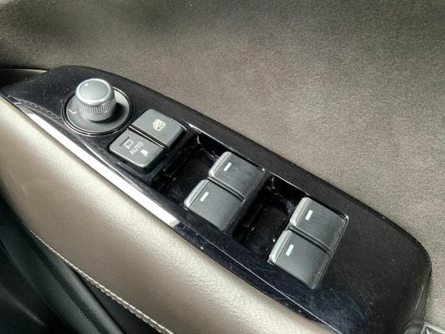 0504839A30250828W00723