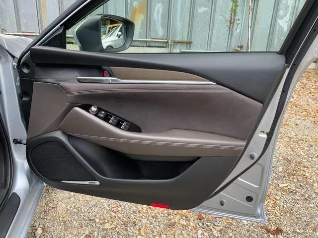 0504839A30250828W00730