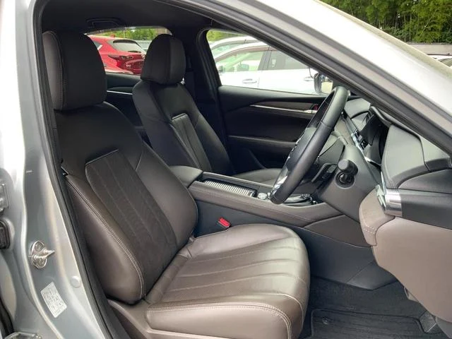 0504839A30250828W00732