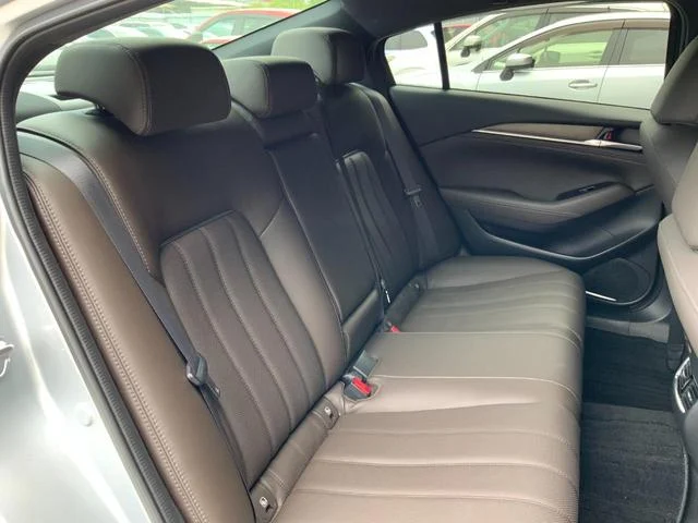 0504839A30250828W00733